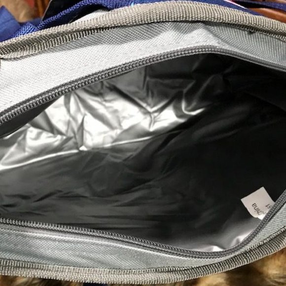 New England Patriots Embroidered Insulated Tote Cooler and 5 Pack Click Pen Set - Picture 10 of 16